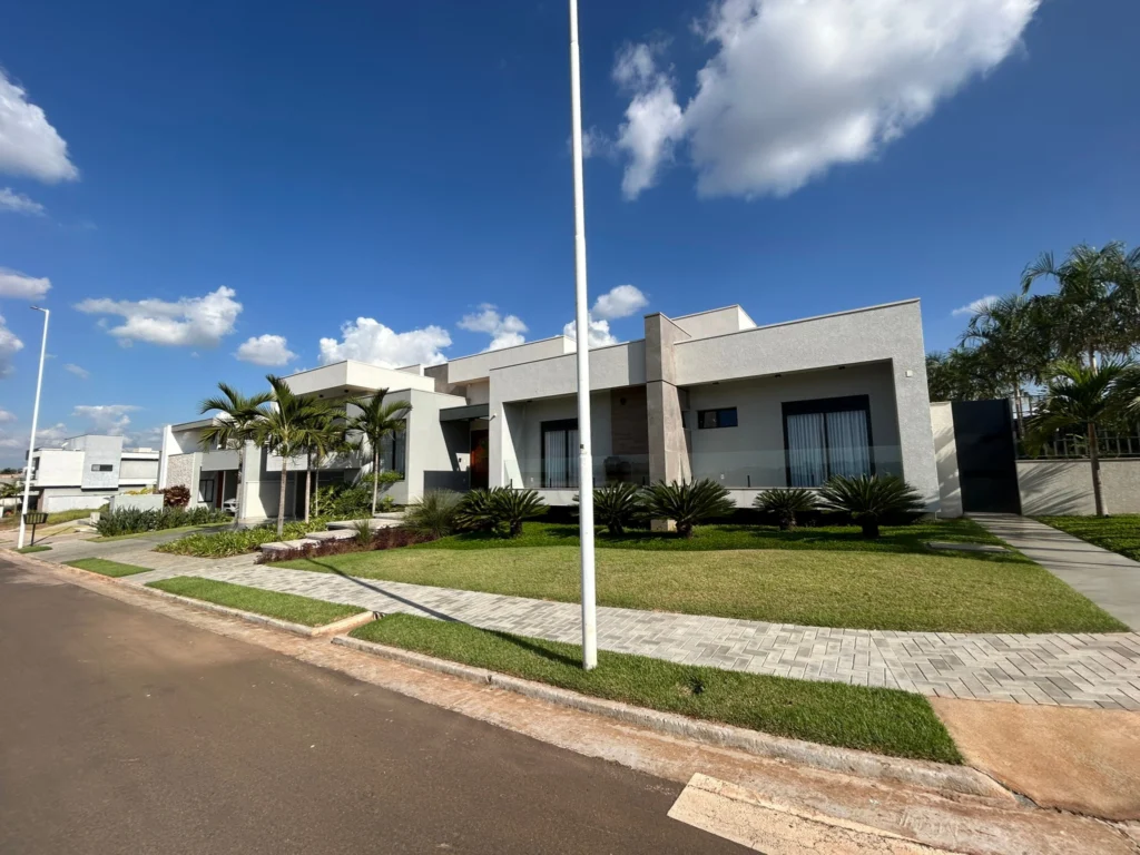 Projetos de casas desenvolvidos pelo escritório Natanael Ribeiro Arquitetura em Alfenas e região, com foco em técnica e identidade.