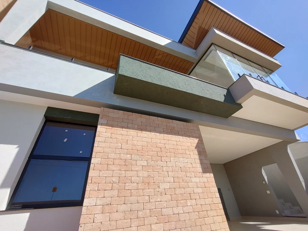 Projetos de casas desenvolvidos pelo escritório Natanael Ribeiro Arquitetura em Alfenas e região, com foco em técnica e identidade.