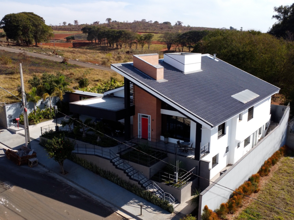 Projetos de casas desenvolvidos pelo escritório Natanael Ribeiro Arquitetura em Alfenas e região, com foco em técnica e identidade.